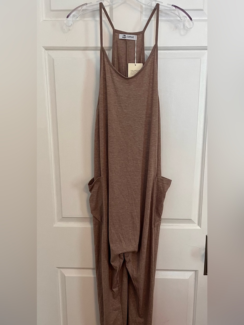 Cupshe Sleeveless Pocket Jumpsuit in Oatmeal/brown